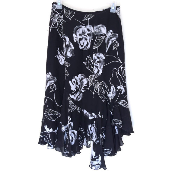Peter Nygard Dresses & Skirts - Bianca Nygard Black White Floral Petal Skirt 6P